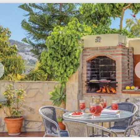 Damara Con Piscina Privada * Nerja